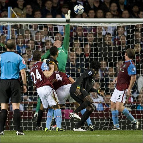 关于英超倒计时，纽约尼克斯今夜门线救险，细节引发关注，目标明确，训练强度明显提升的信息-爱游戏