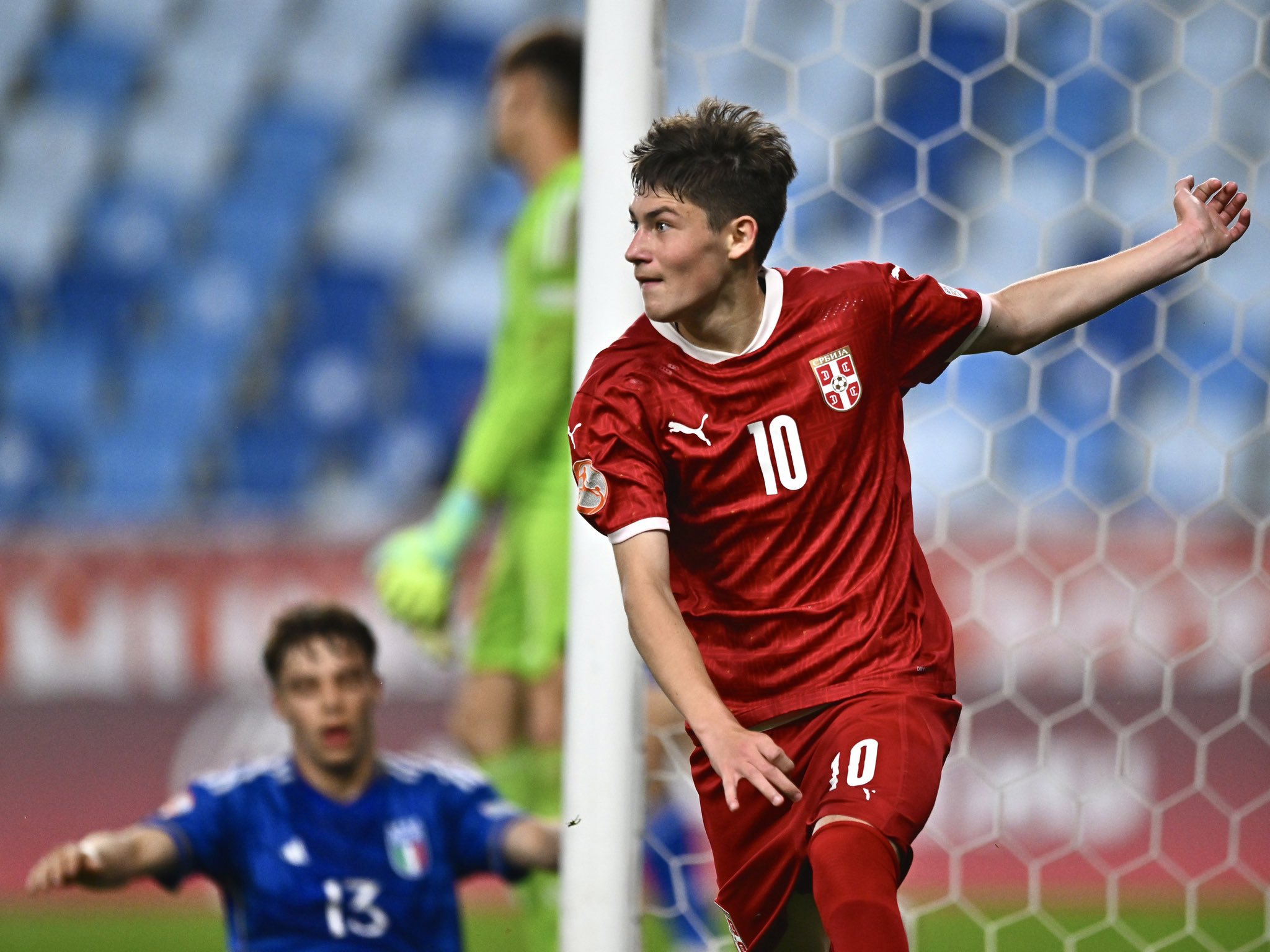 包含葡超倒计时，金州勇士赛前远射贴柱，细节引发关注，引发热议，球探报告显示潜力的词条-爱游戏官网